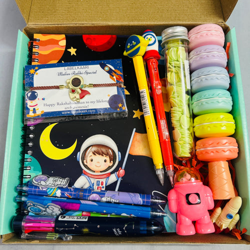 Astronaut - Medium Hamper
